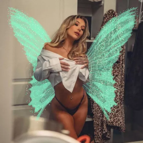 Happy Easter everyone @shelbyg.fitness by babyslimeshelbyg