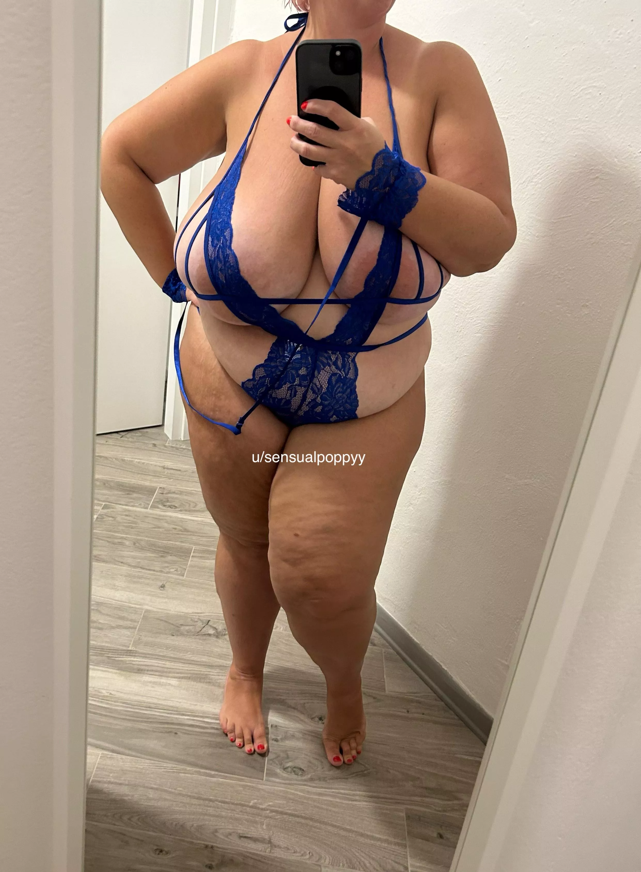 happy Easter posted by sensualpoppyy