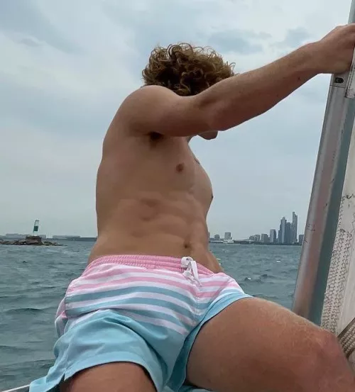 Hmu by Weak-Earth6391