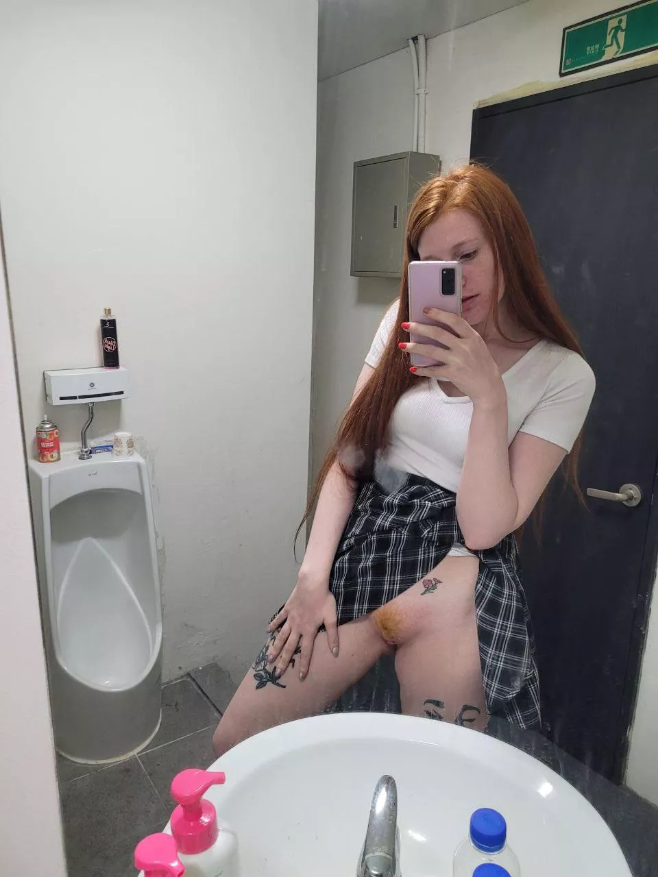 I couldn’t get past the mirror with my bush posted by Alice_ginger