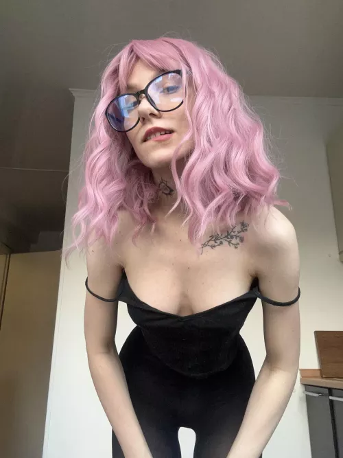 I never wear bras by JeanieHall