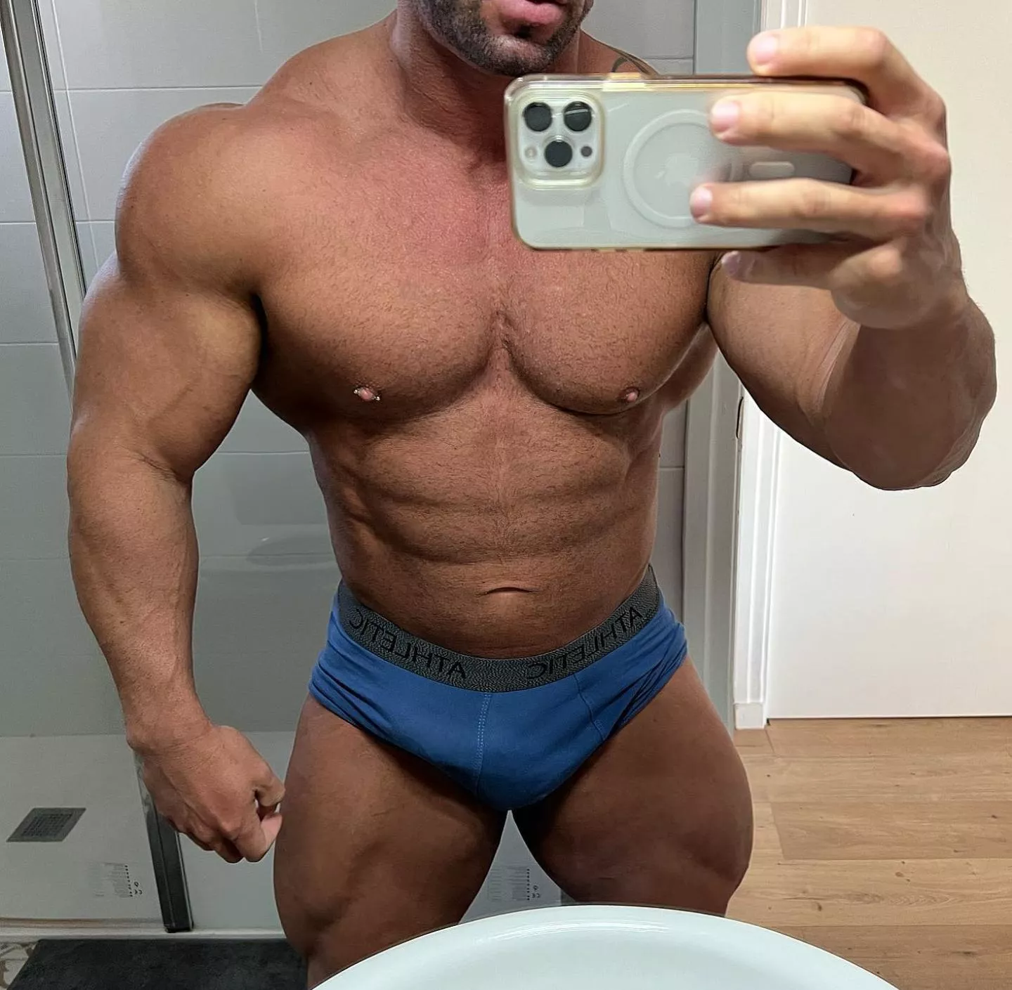 Just me showing off my little bulge (38) posted by Almost40Muscle