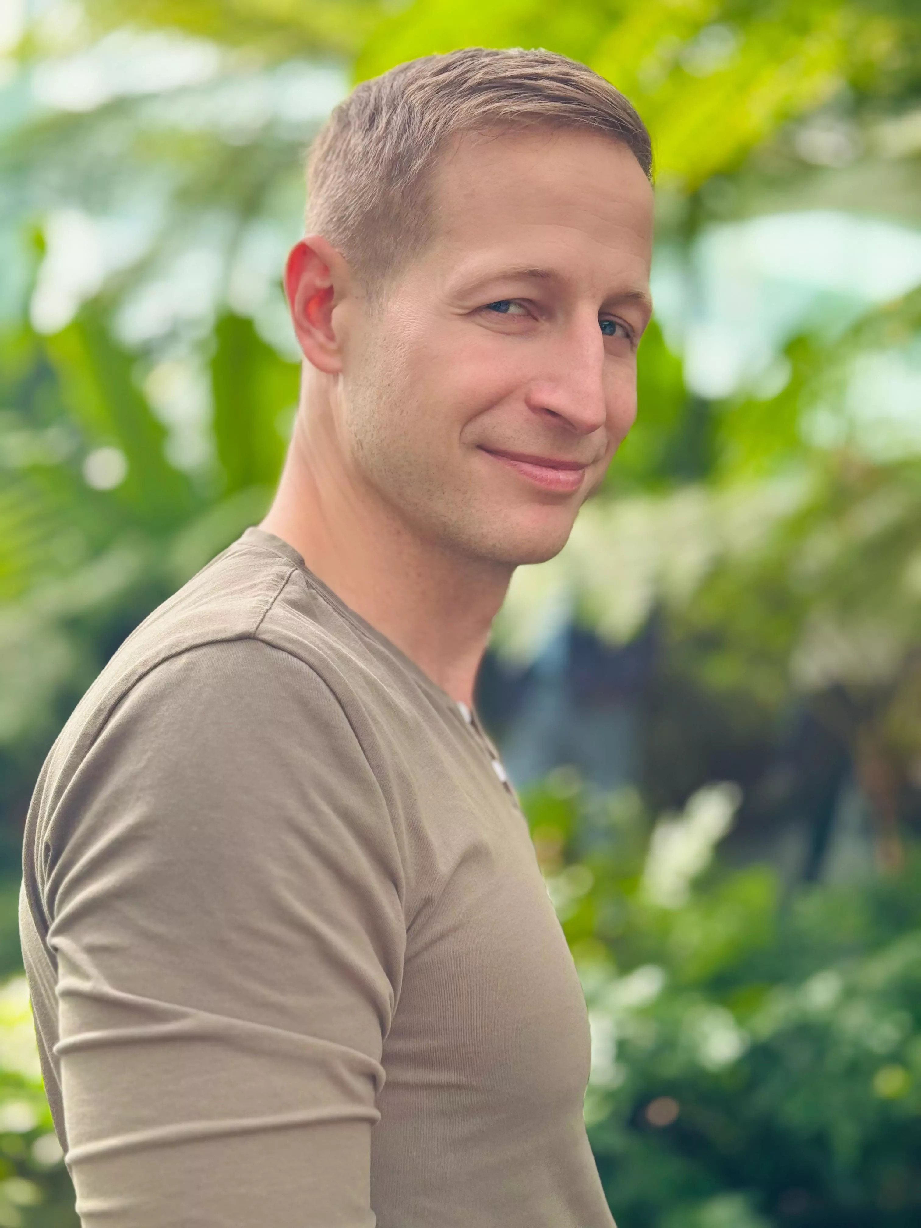 My husband always giving me side eye 👀 posted by rdshi1031