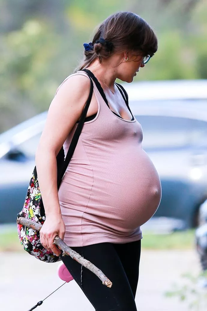 So turned on by her belly posted by sticksofbutters