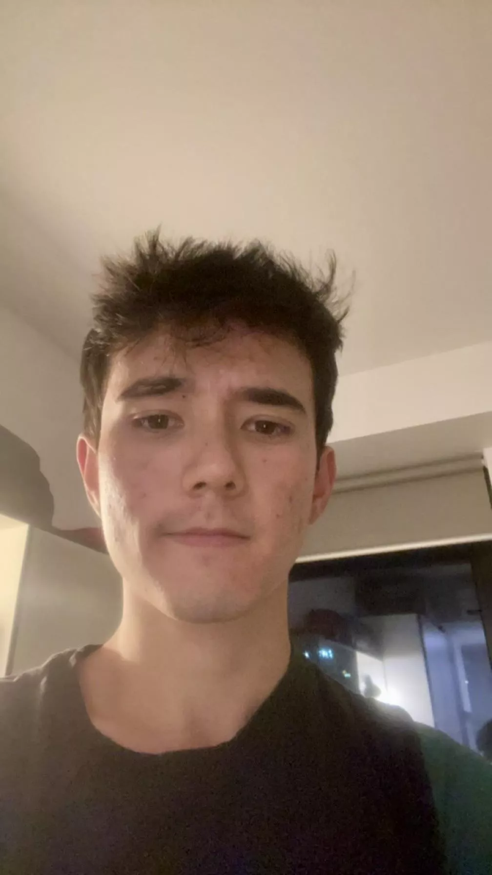 teach me how to take good selfies I'm begging 🤕 posted by Ok_Duck429