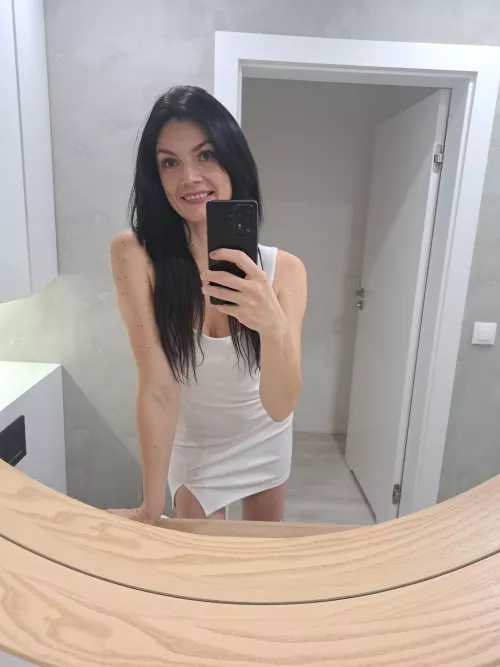 White 🤍 (f36) by MartaPeonly