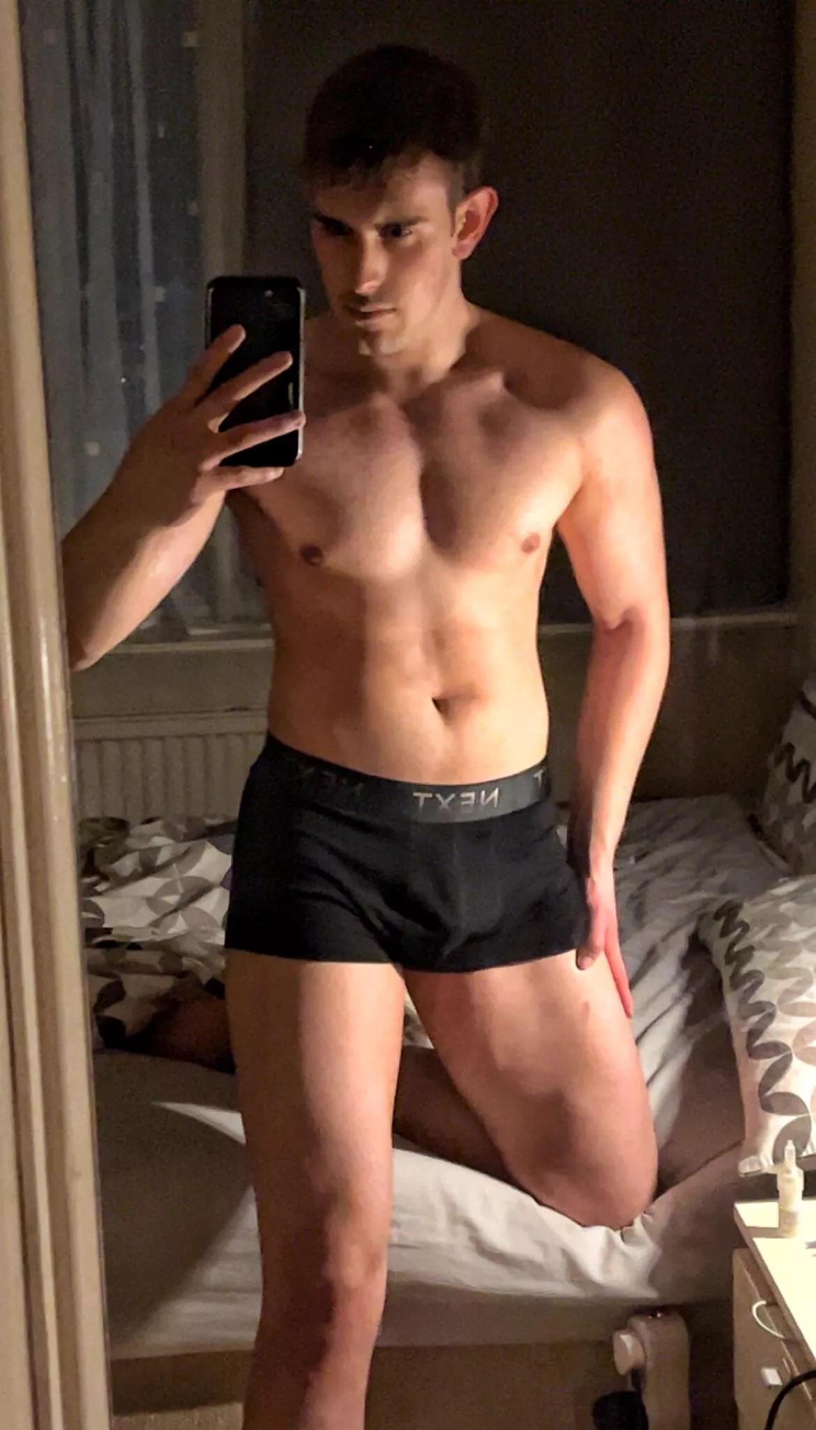 Who wants to join me in bed tonight?  posted by AlejaRose03