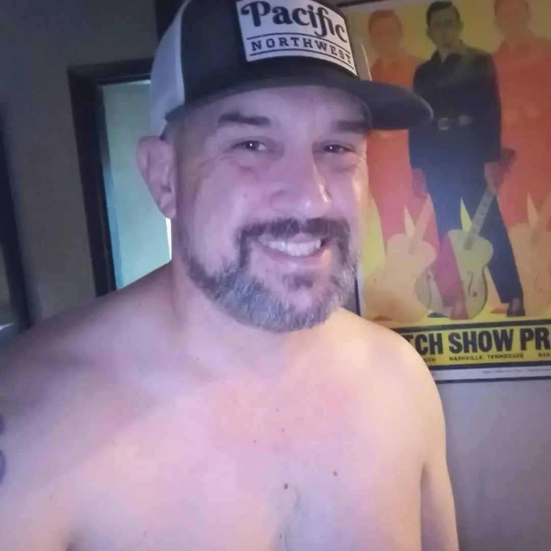 (48) would you date me? posted by challengeandpass