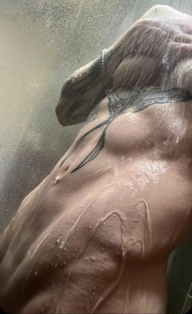 cleaning my cum gutters  posted by randapanda423