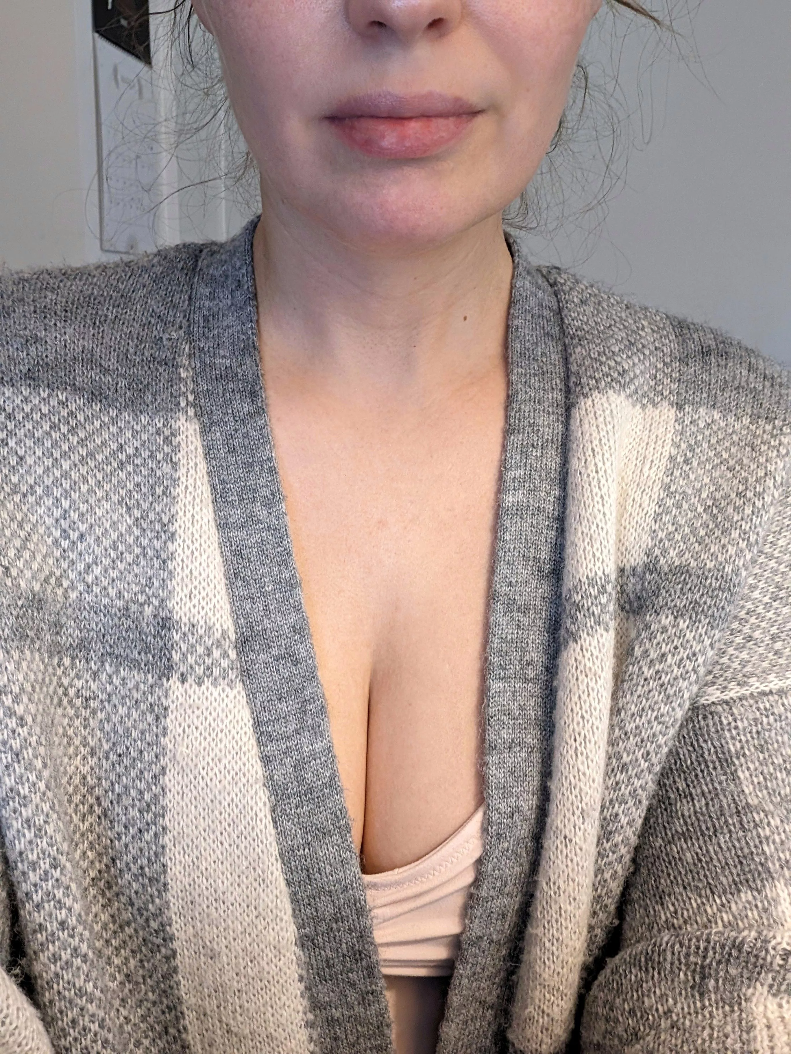 Cozy cleavage for this Sunday evening  posted by MarieAtwood