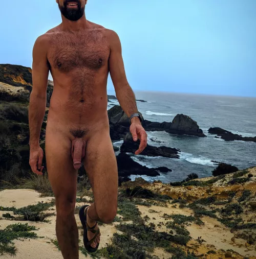 Exposed on a hike by kinkergarten