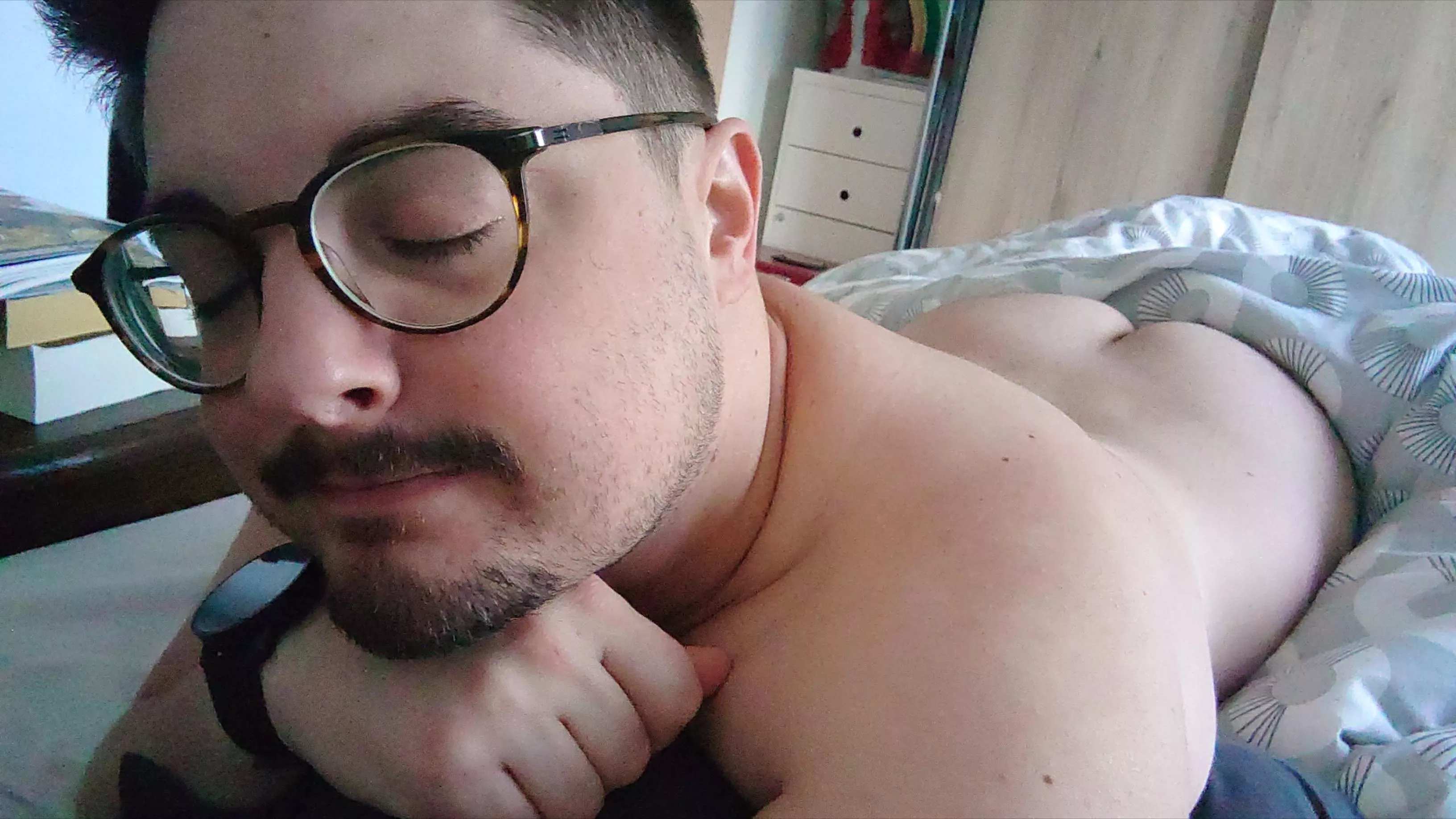 Good morning to the gays in my phone. posted by Yavos04