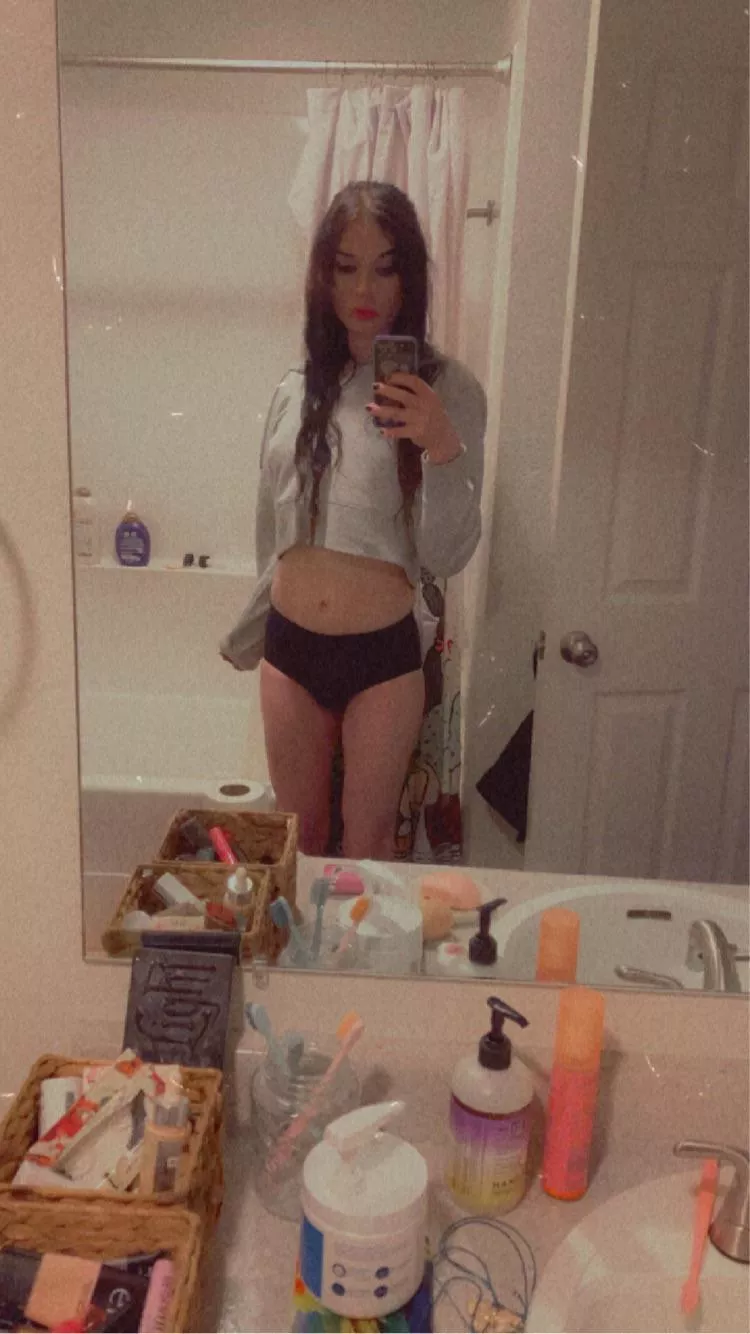 hey I’m Allie 💗 posted by alliemayne20