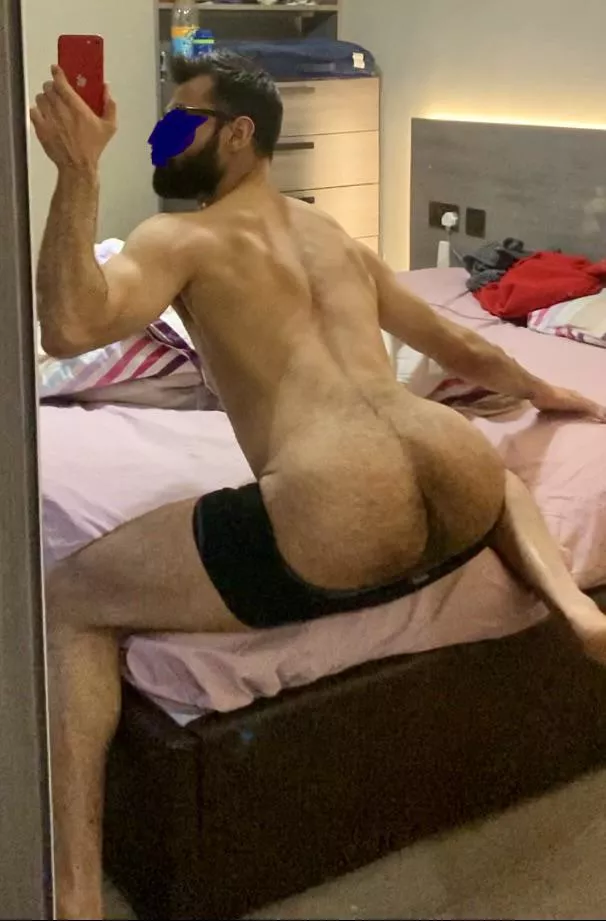 Hungry? 😈 posted by slaymedaddyyy