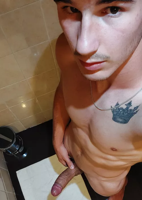 I like being looked at by Chemical_Gain576