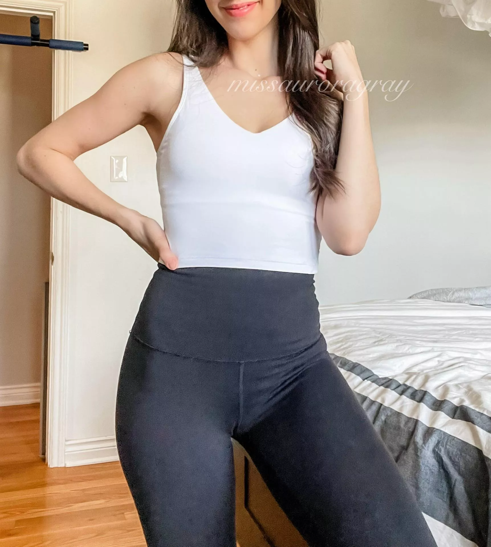 Leggings make me horny posted by MissAuroraGray