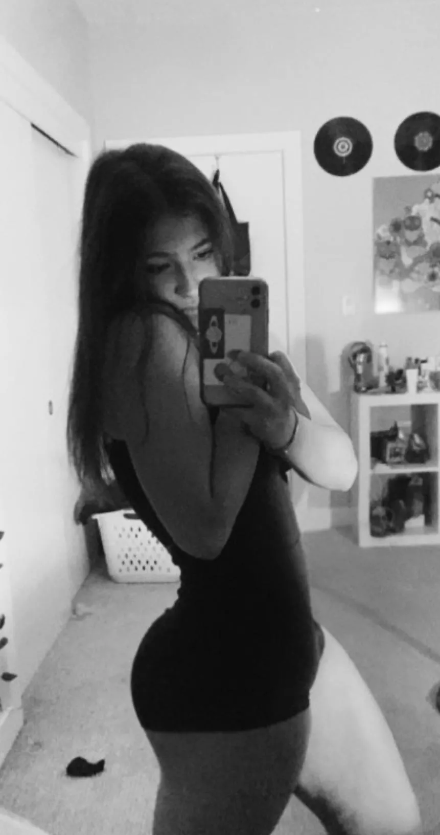 Let’s go workout ☺️❤️🫣🍑 posted by Significant_Swim_369