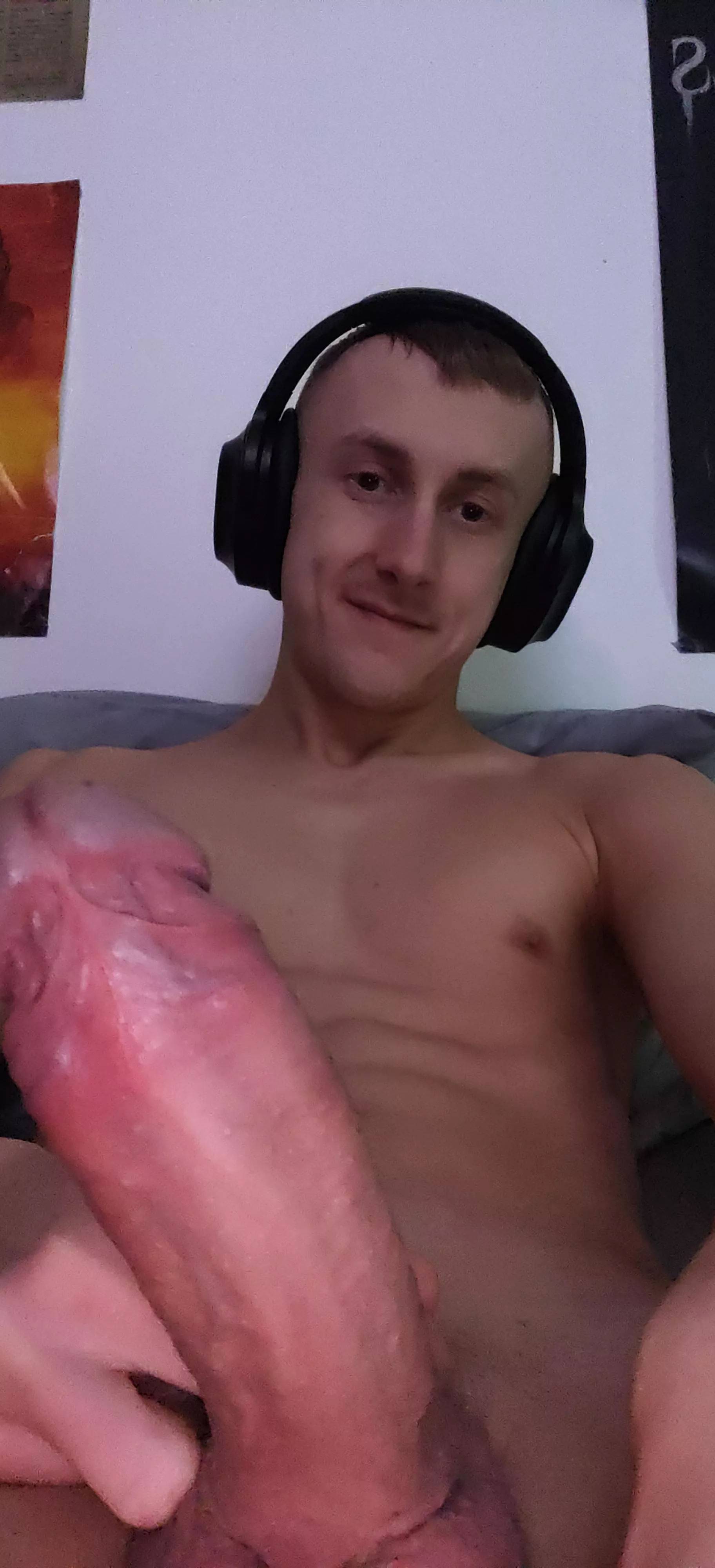 Need help taking care of this while I beat this level 🤭 posted by SubSammyACC