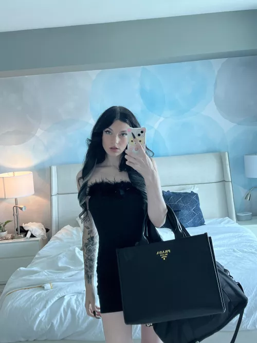 simple yet classy selfie for you by Benedict_Batonghor