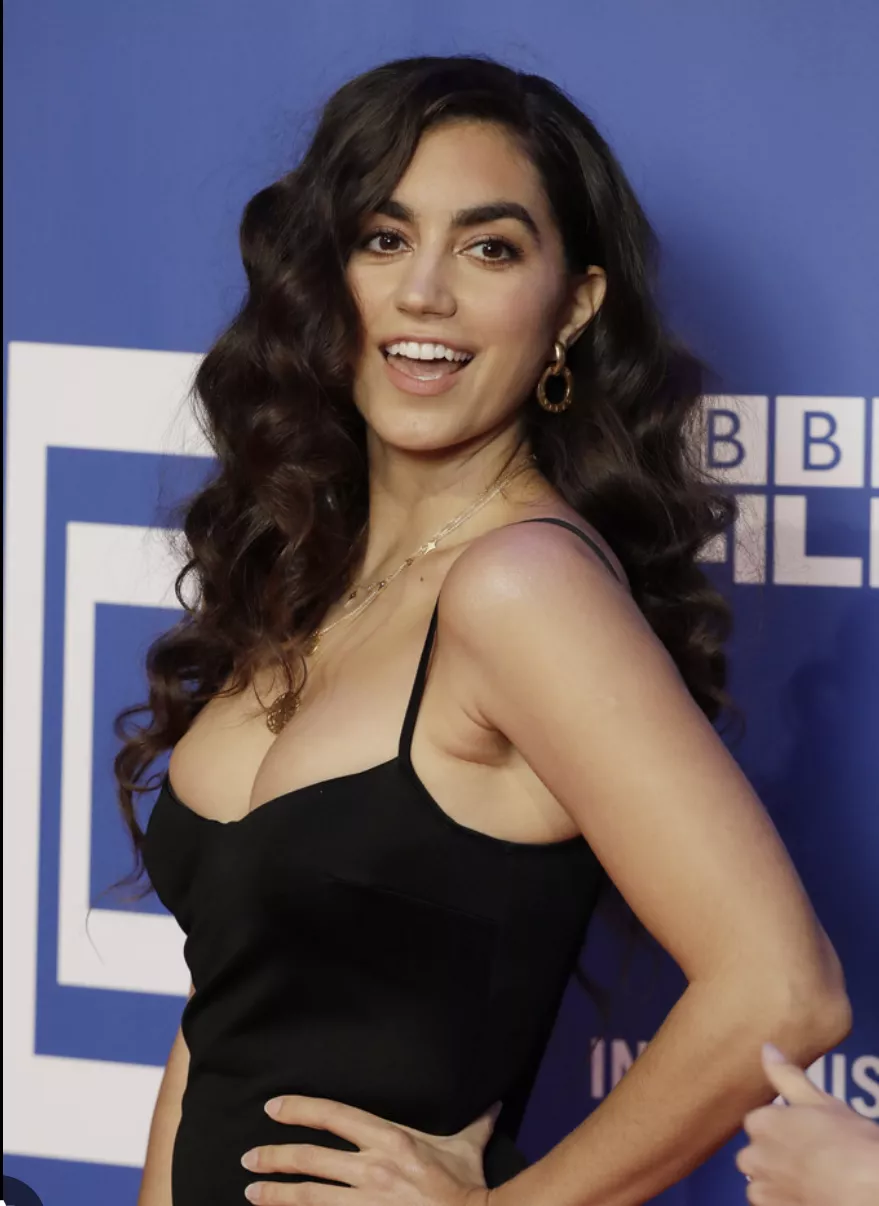 Sofia Barclay posted by Nixplosion