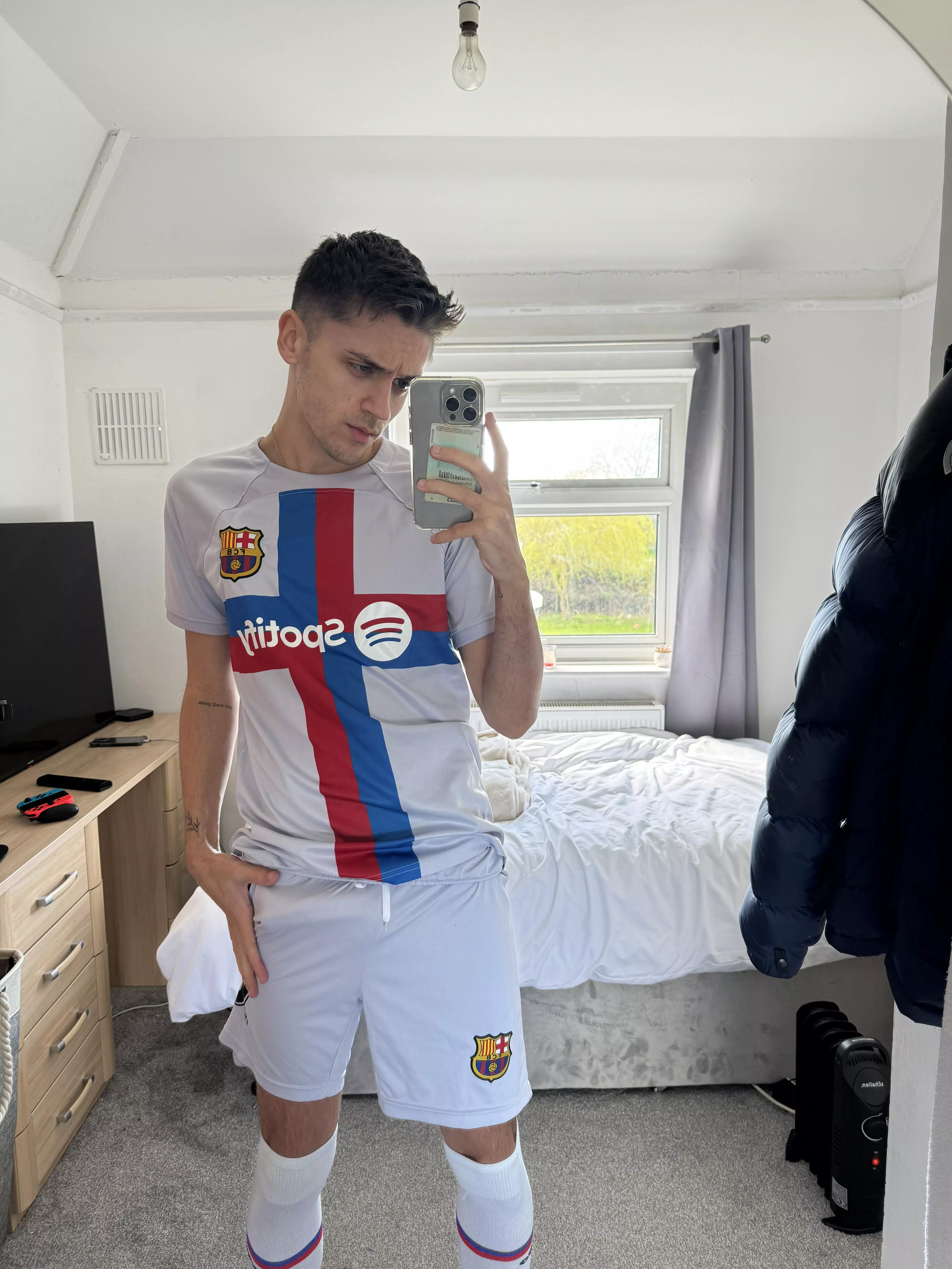 Soo horny before my game  posted by josh07103