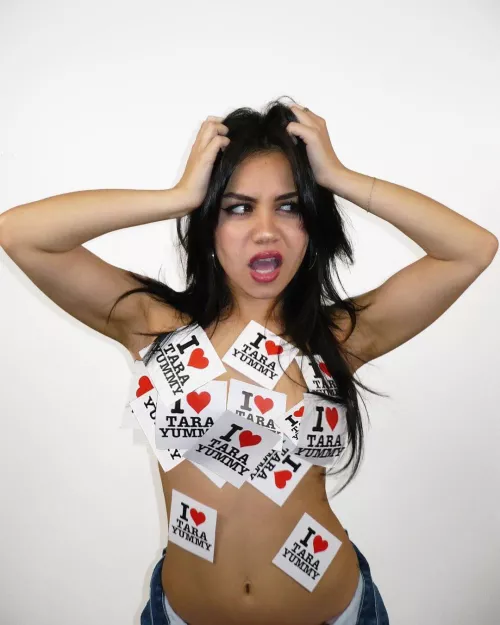 Tara Yummy by cowboygrub