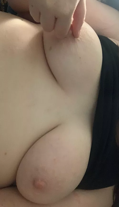 Tease me mommy🥺 by rosegoldlily12