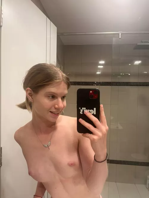 The nipples are barely perceptible, but they too want a passionate kiss. by Fairy_HannA1