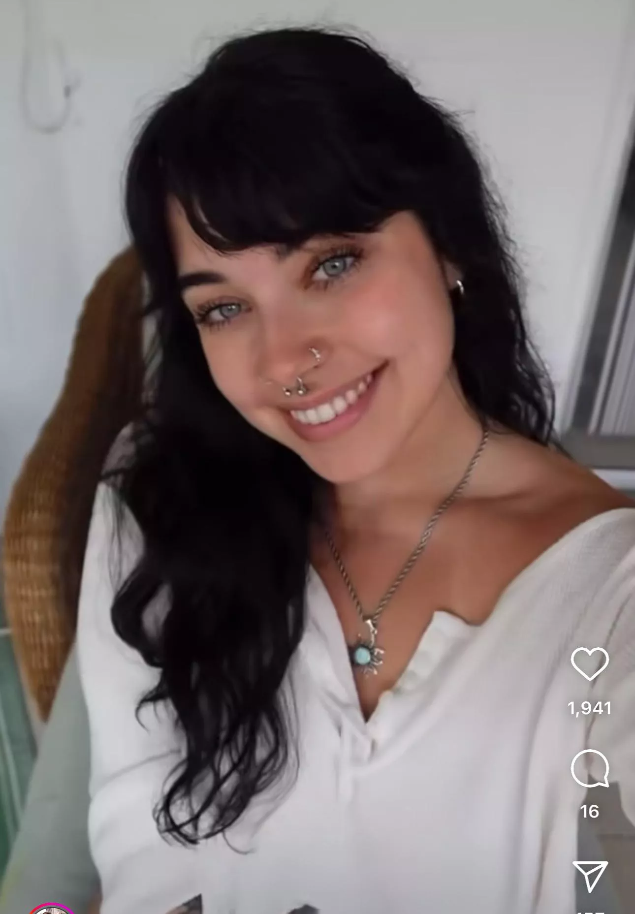 Who is she? posted by elmojon1