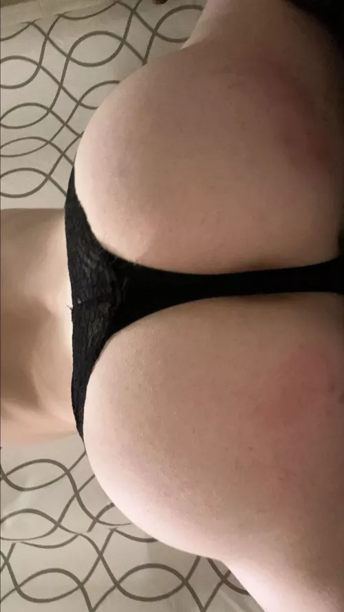 18, slim thick twink needs love by dirtybottomboy