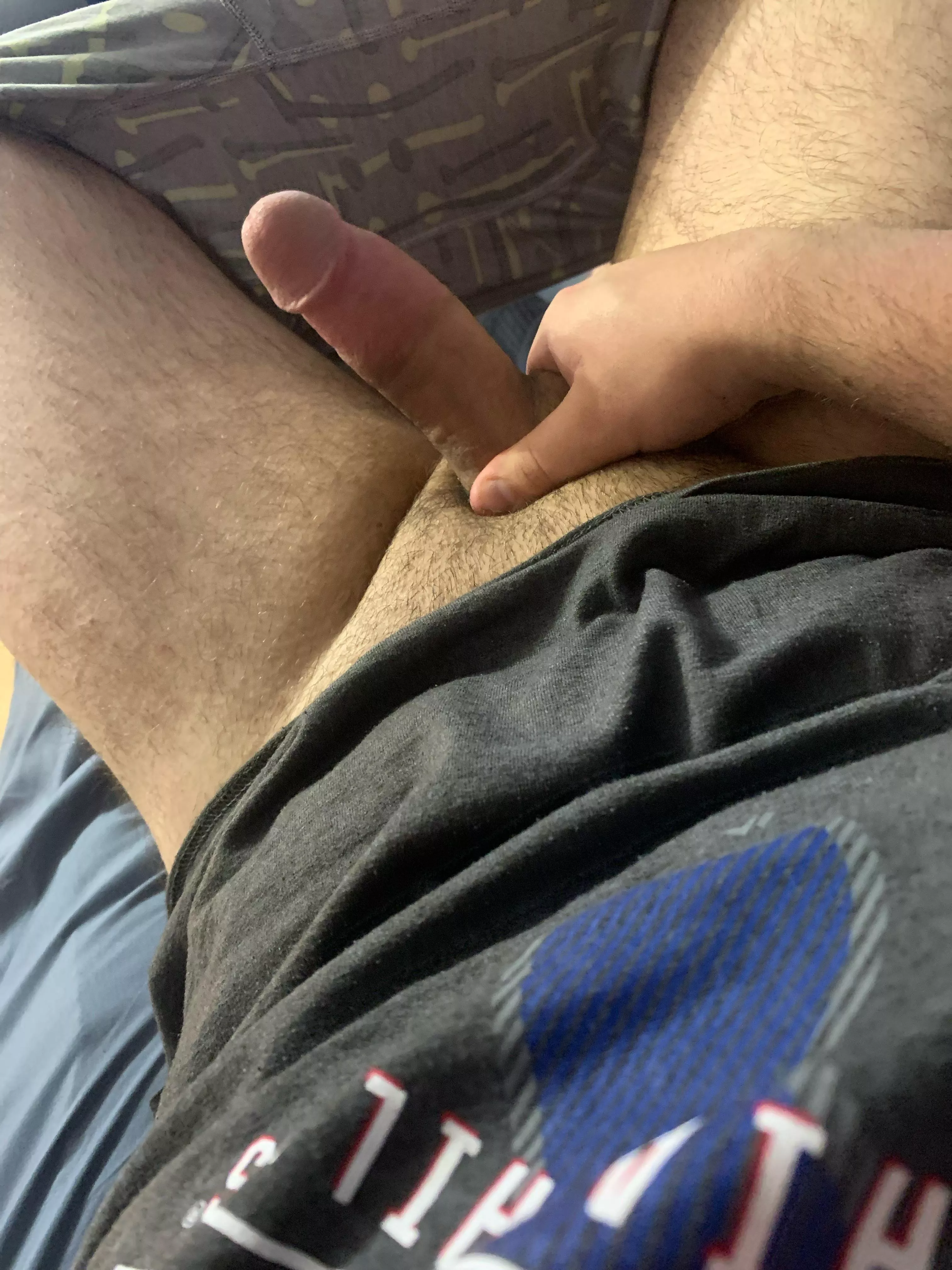 21m looking for a bottom to help me cum after workout @dboze2024 posted by No-Caramel-432