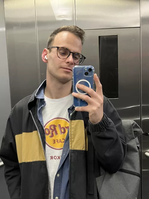 [25] Came back here after a needed pause, glad to see this community is still active, everyone was always so kind :) by fraxxx_98