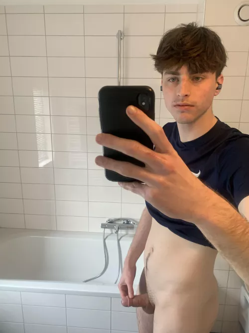 6ft6 tho…. by ToeSorry70