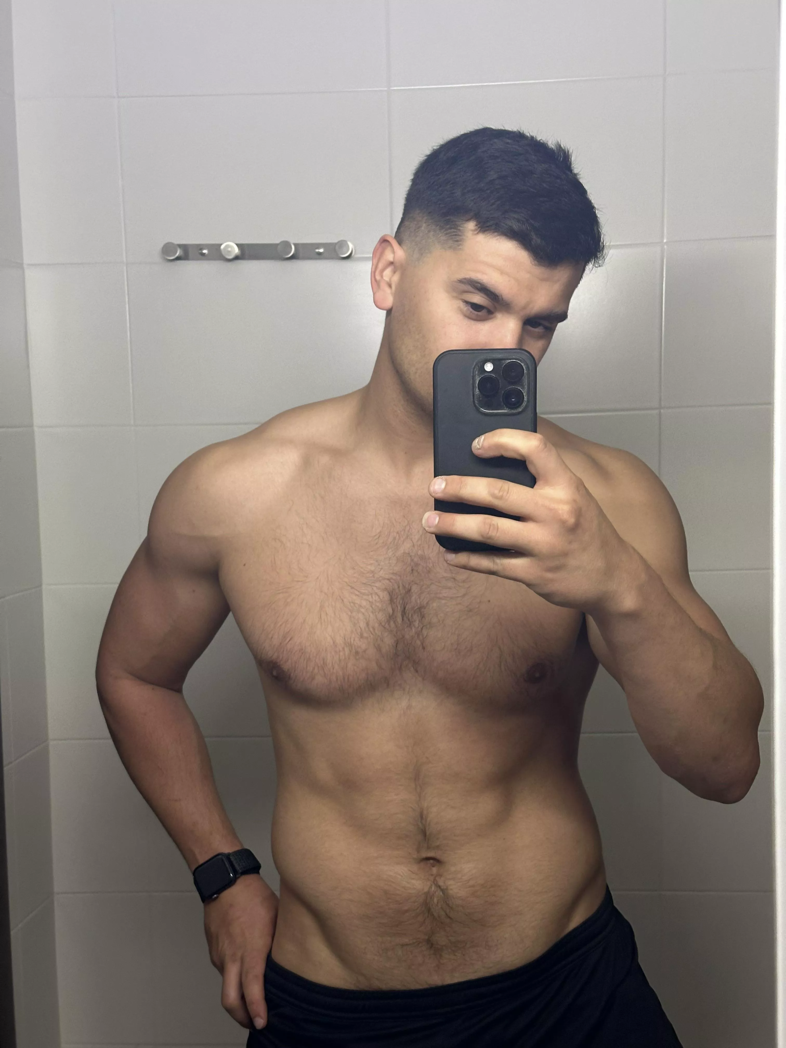 Am I skinny? posted by realisiwak