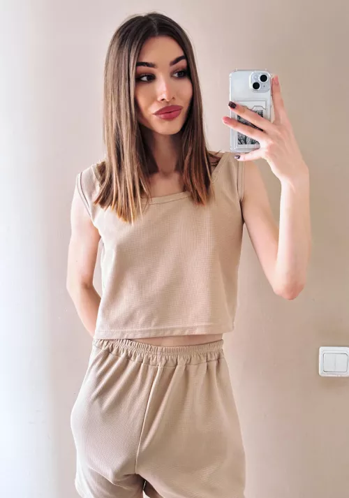 Any “straight” boys think they could handle it? by Terry_Criswell