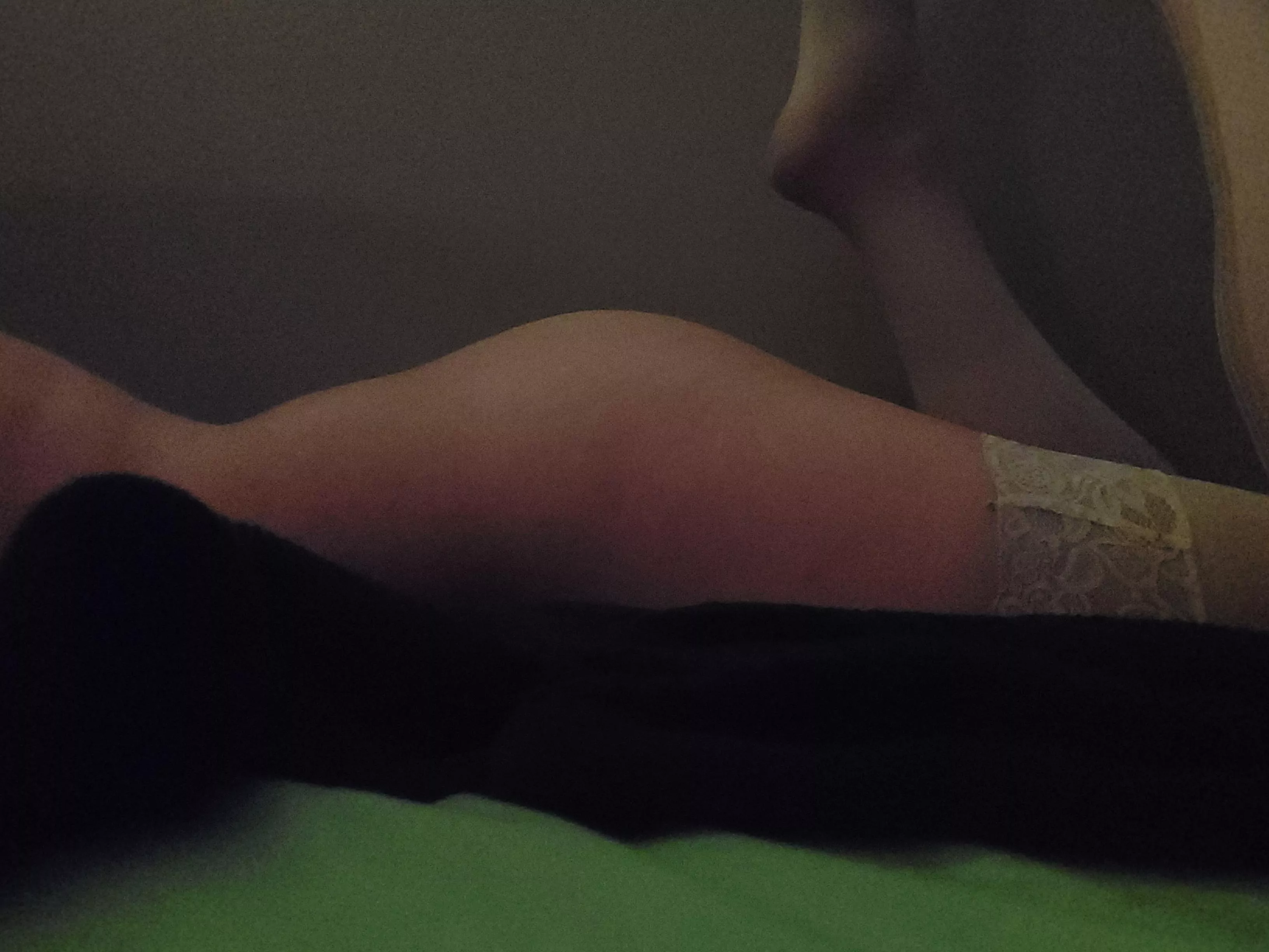 Anyone wanna make my back arch like this~? posted by foxnamedKit