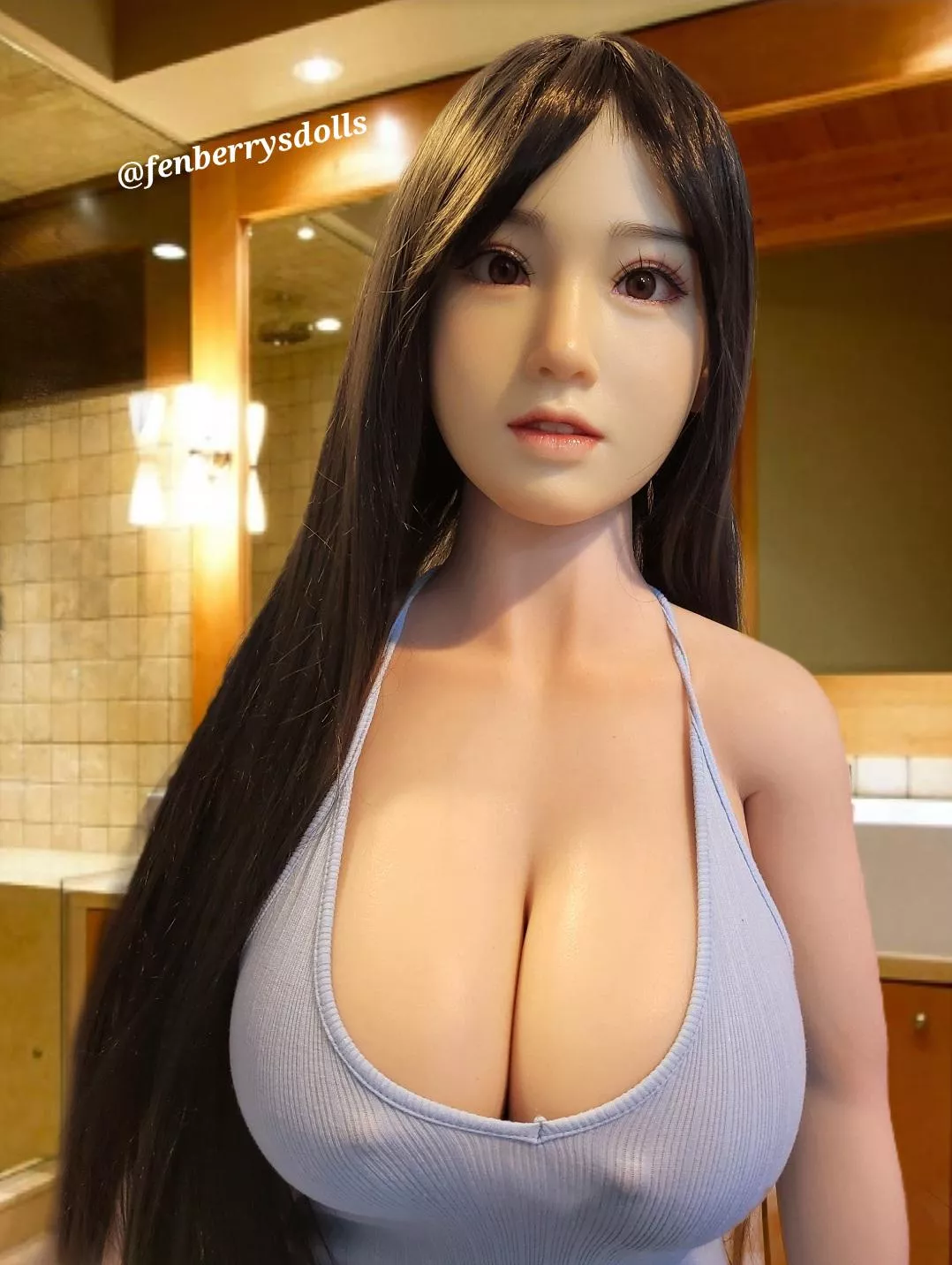 Aoi-chan powders in the bathroom posted by fenberry24