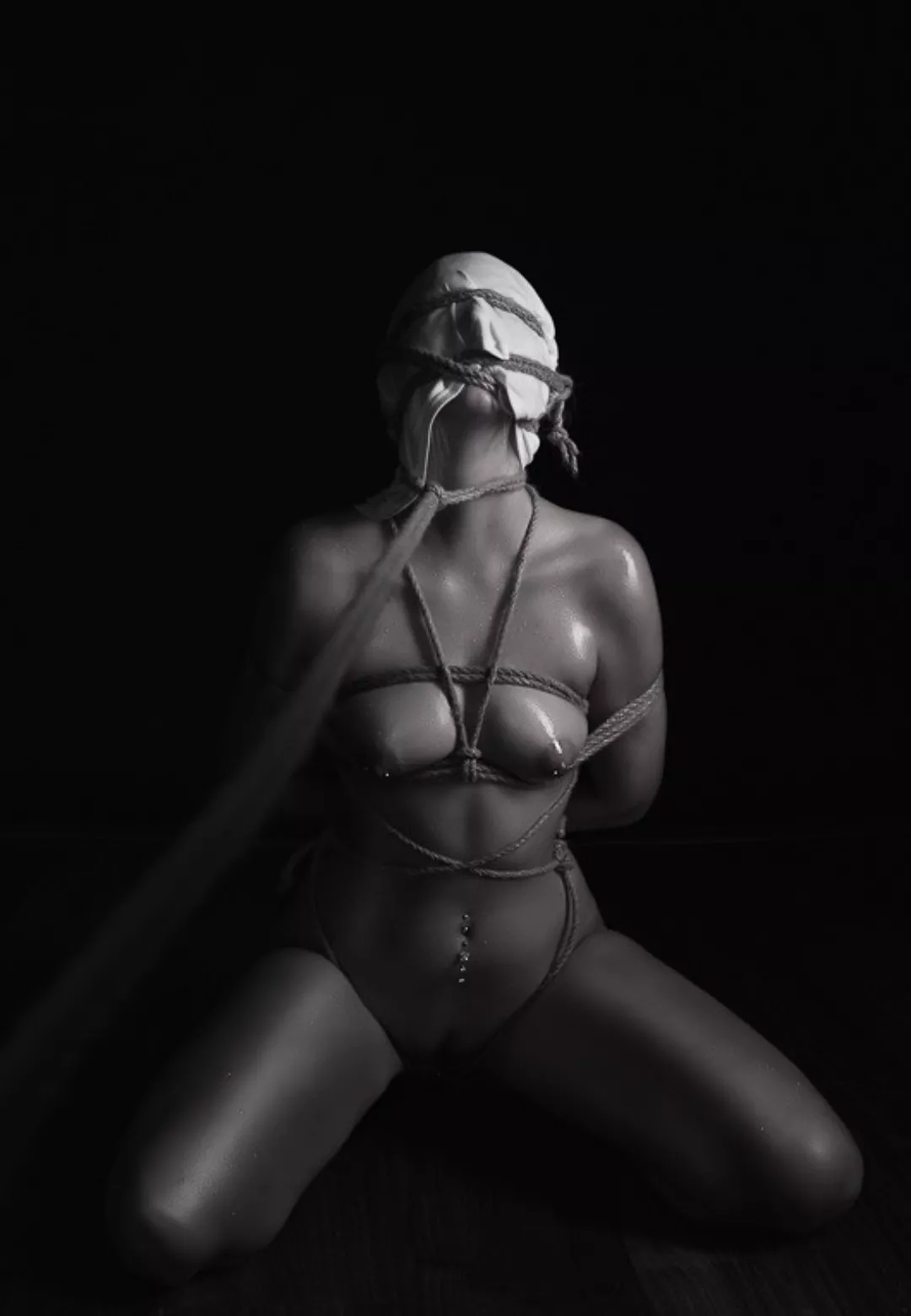 Blindfolded posted by lovesredheads_