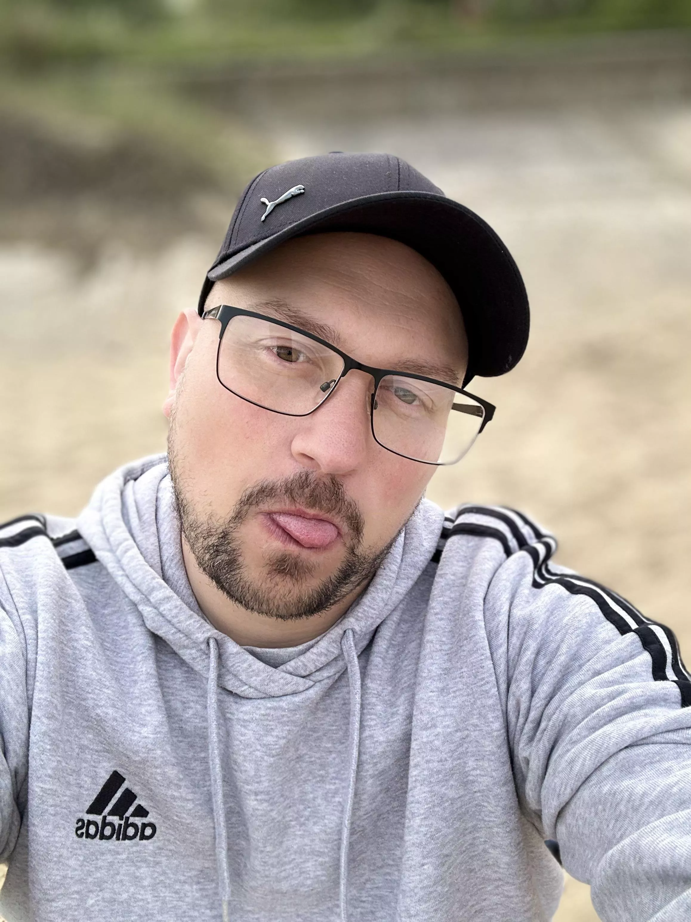 Could someone cum on my glasses please posted by CompleteGlove1659