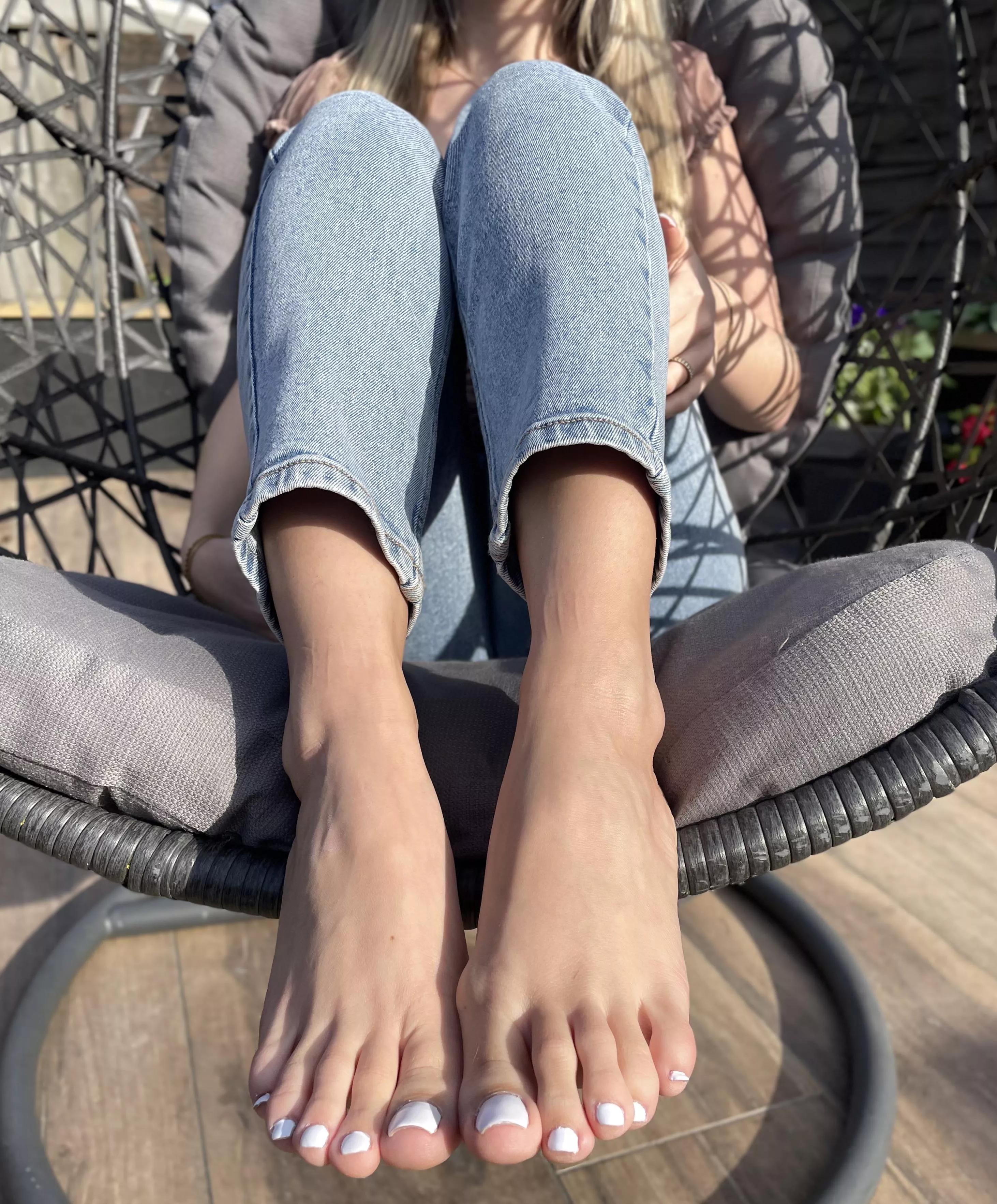 Did I make your Toesday better now?  posted by Leslyfeet