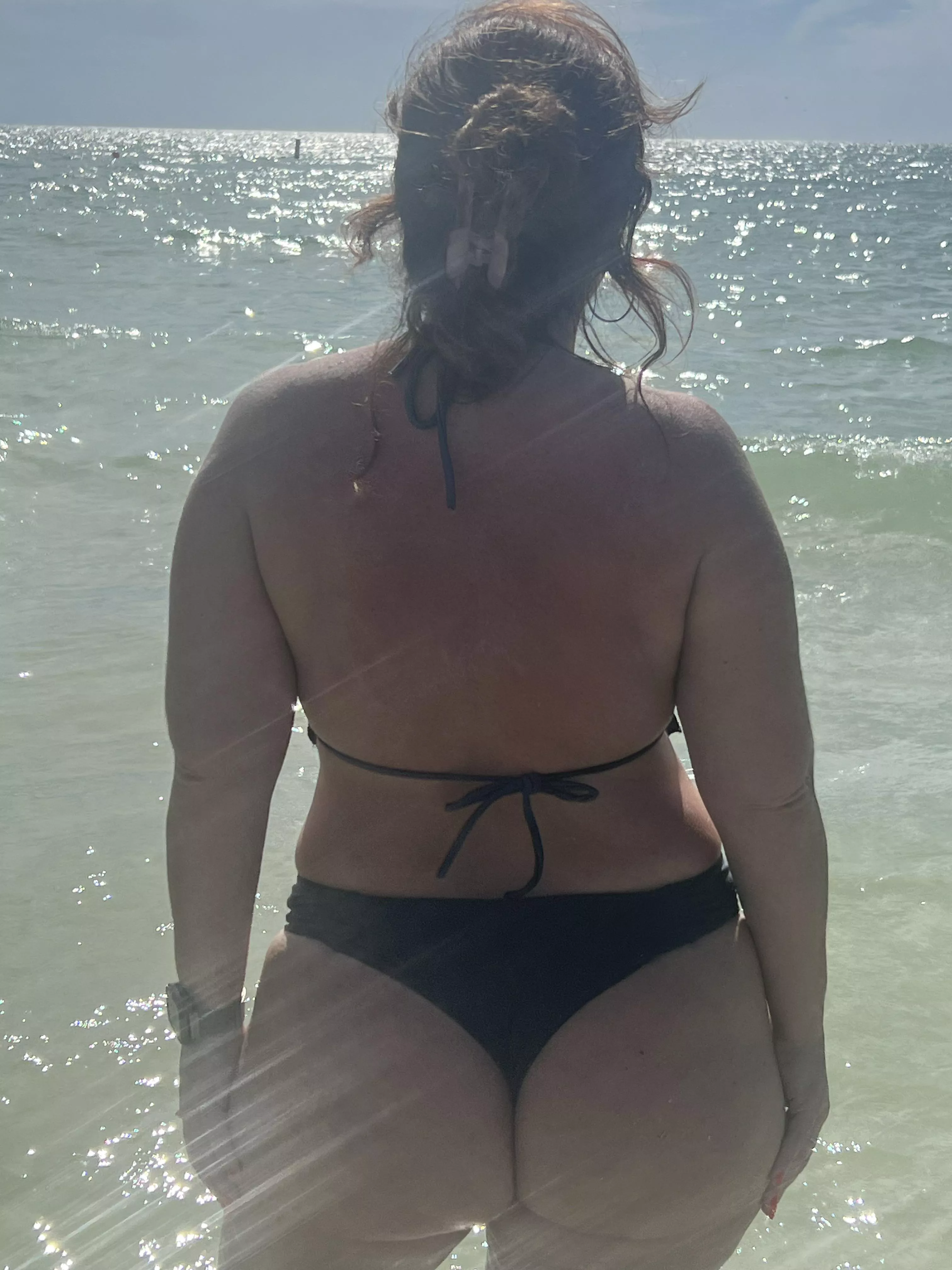 Hi honey, I would like you to meet me on the beach posted by RedPonyforyou