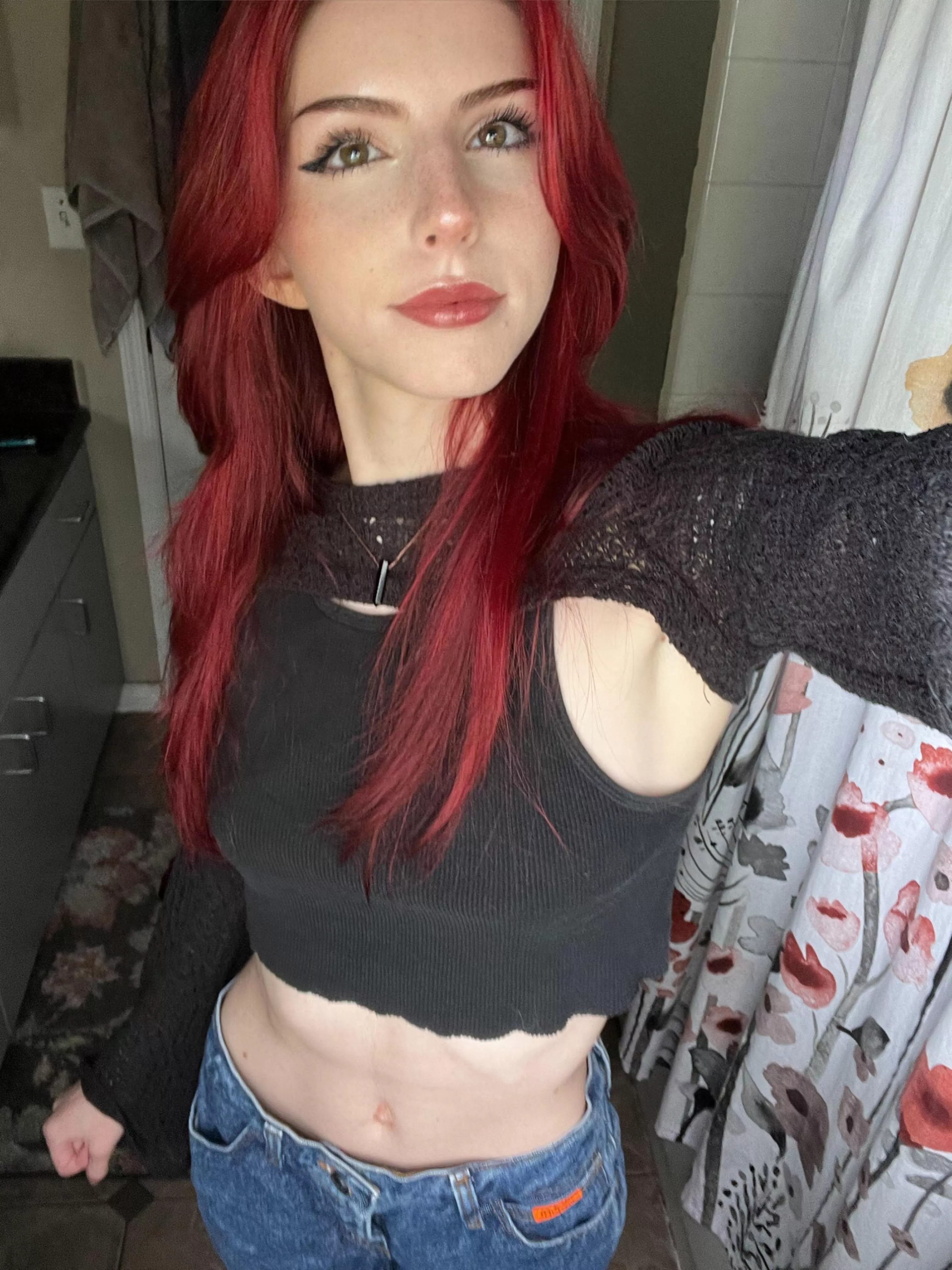 hopefully you don’t mind me showing off my tummy for you posted by r3dh3ads1vt