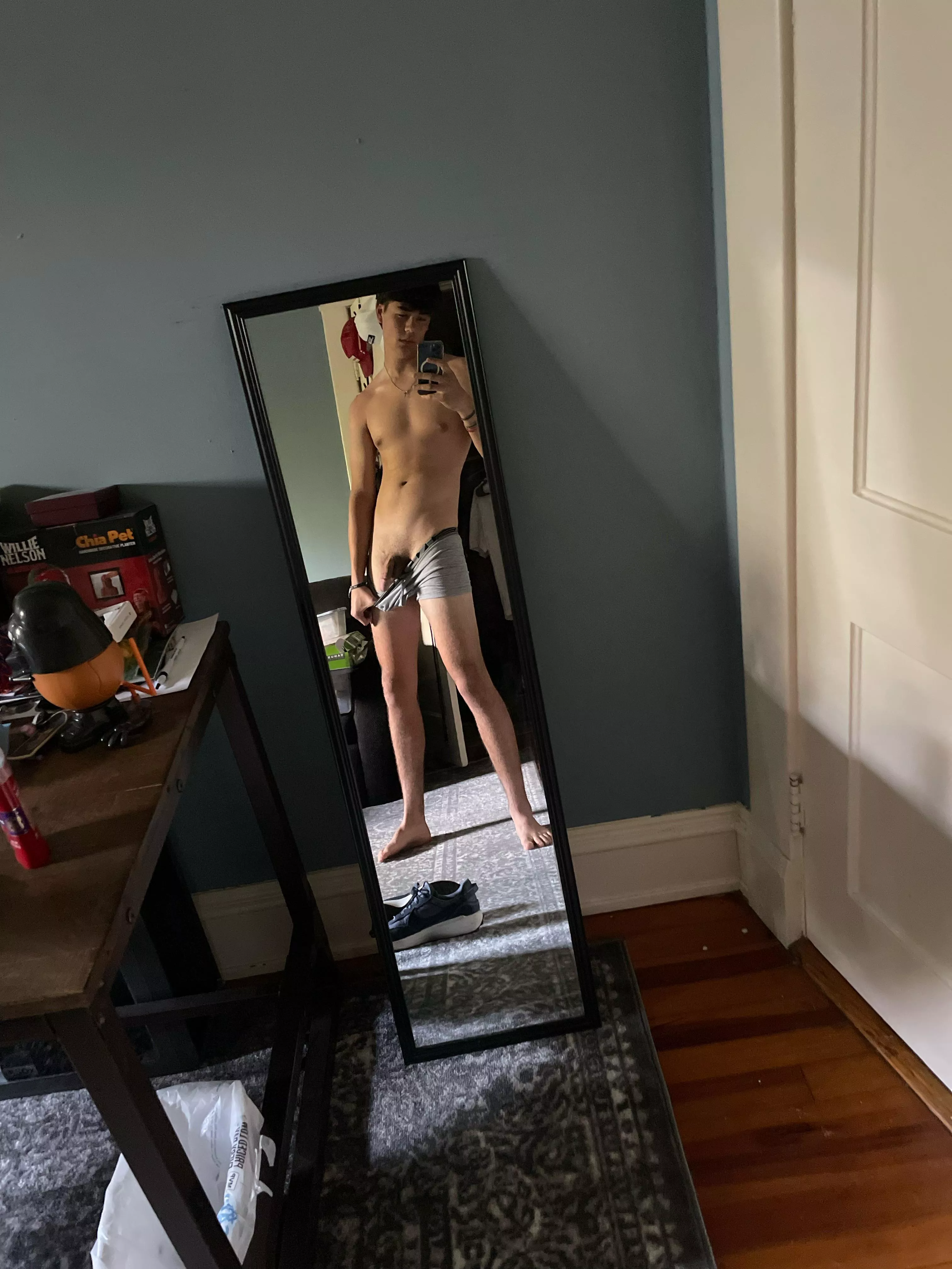 I hate being all alone on spring break :(( would you come keep me company? posted by StatusLess6709