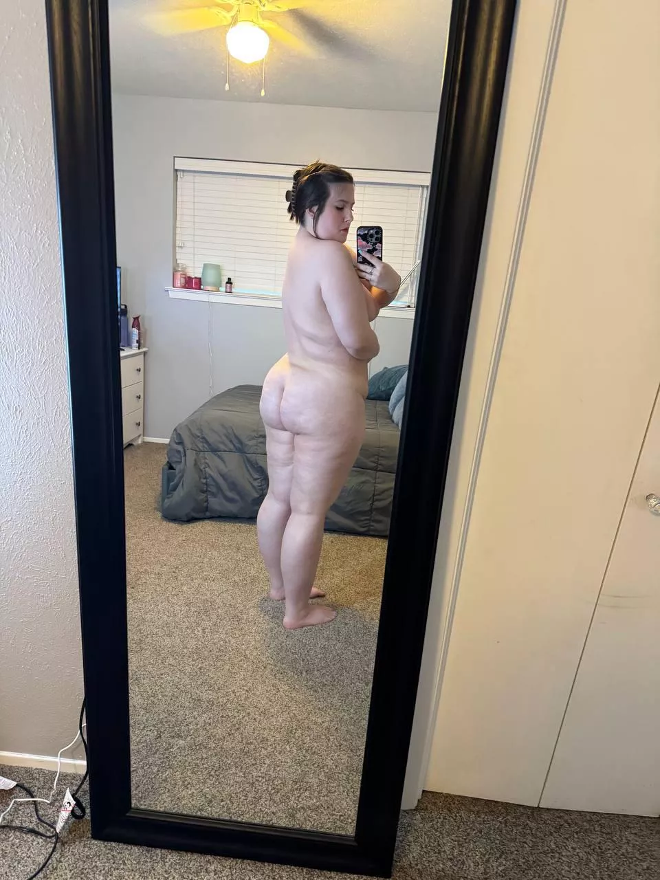 i think all the donuts im eating is making my booty fatter posted by Neat_Opportunity_11