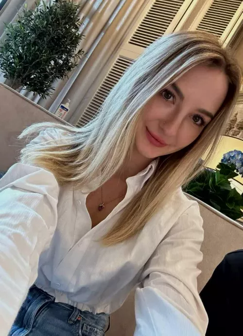 If i ask you tell me only one word, can you ? by Secrethoneygirl