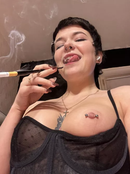 If I were next to you, and I was smoking, would it bother you by Uncosenya