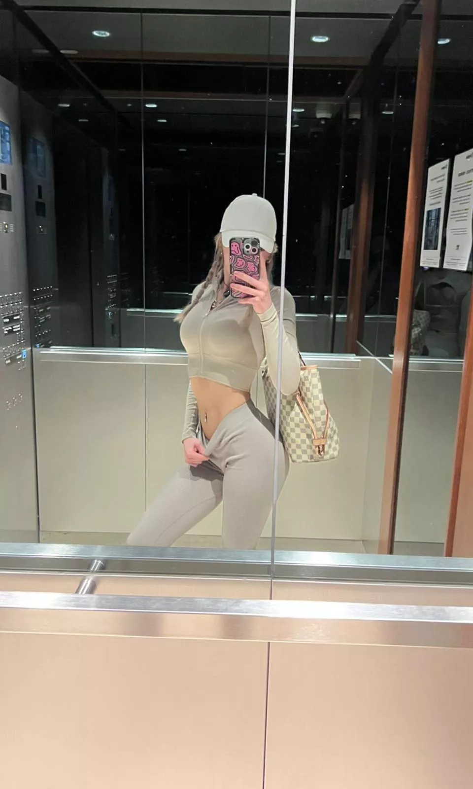 IUTR babe posted by Significant_Part8811