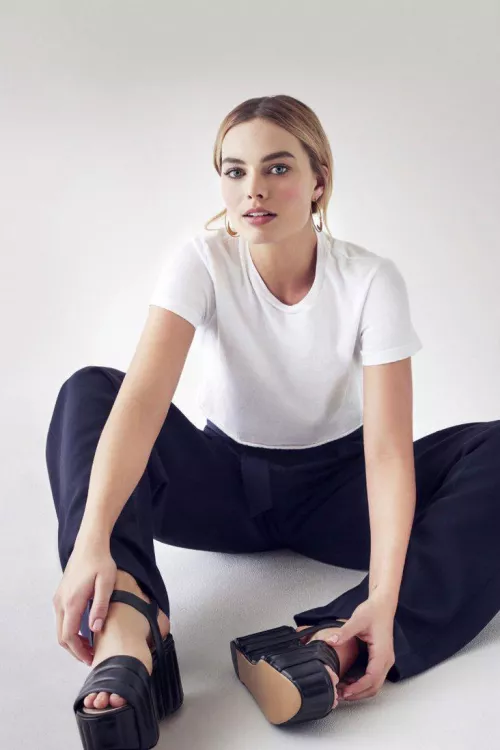 Margot Robbie by James007BondUK