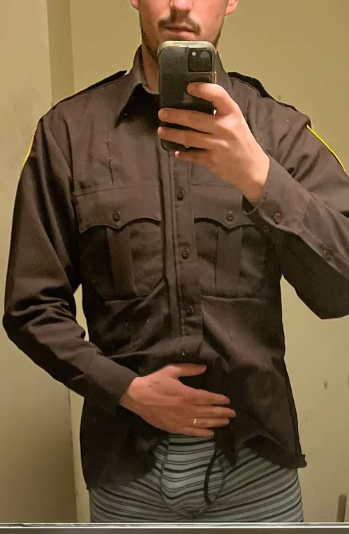 Well I forgot my pants ;) by LEO_1420