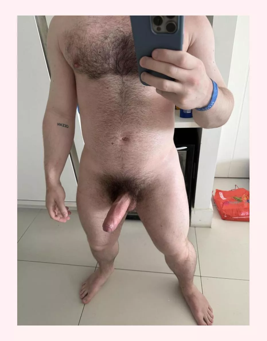 Well, there’w a bit more than chesthair in this pic… posted by Necessary_Pickle_483